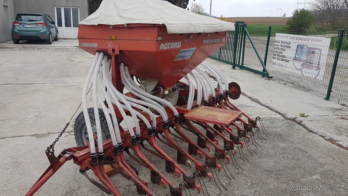 Accord pneusej mistral