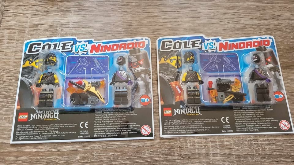 LEGO figurky Cole vs Nindroid