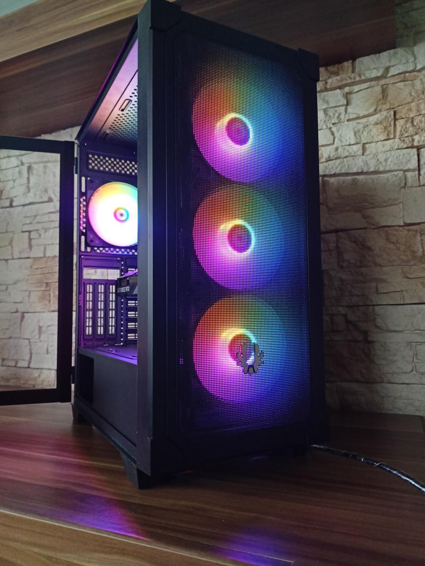 💣 HERNÍ PC RYZEN 7 3700X, 32GB RAM, RTX 3060 12GB, SSD 💣