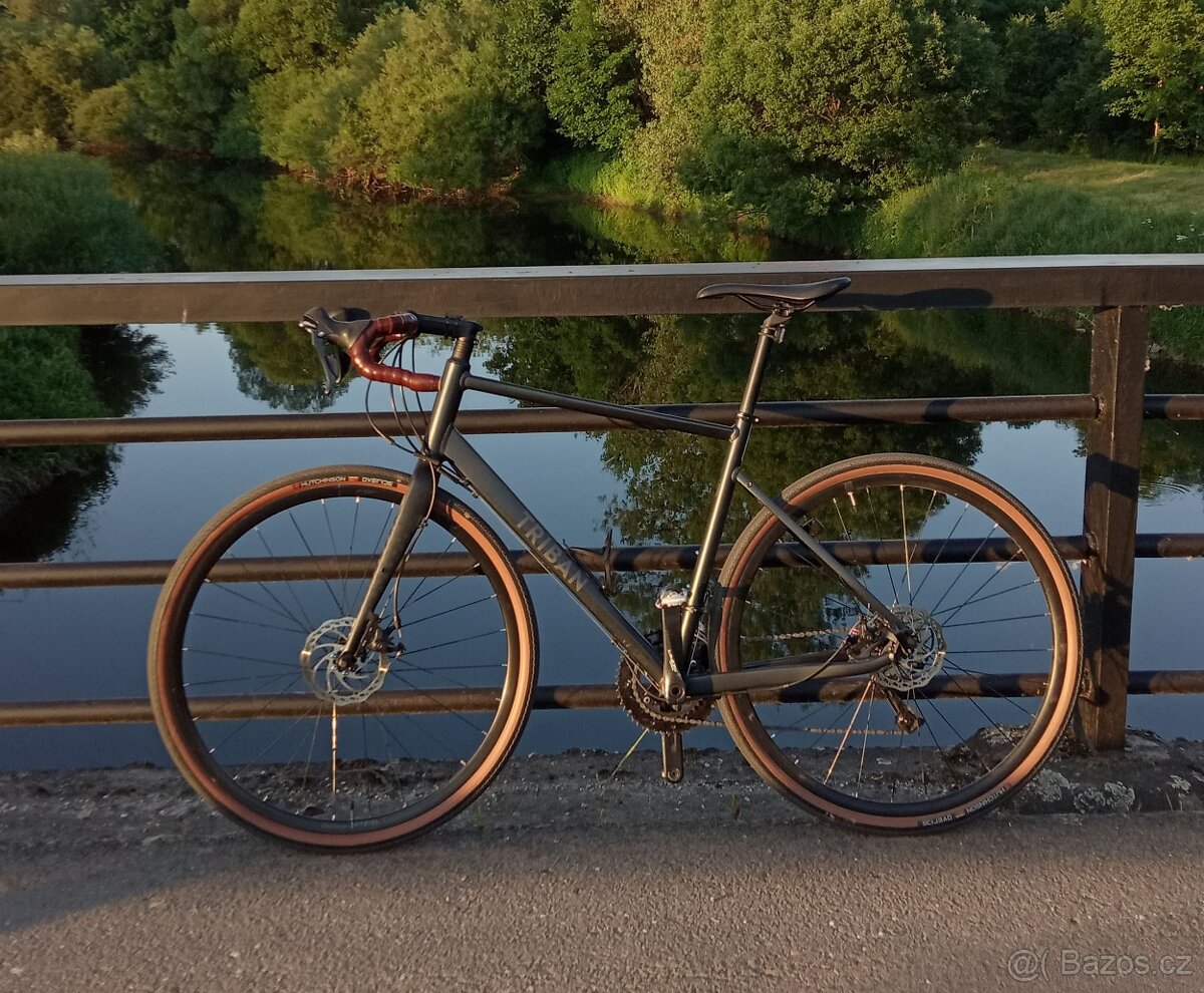Prodám Gravel/Silniční kolo TRIBAN RC 500 vel. L