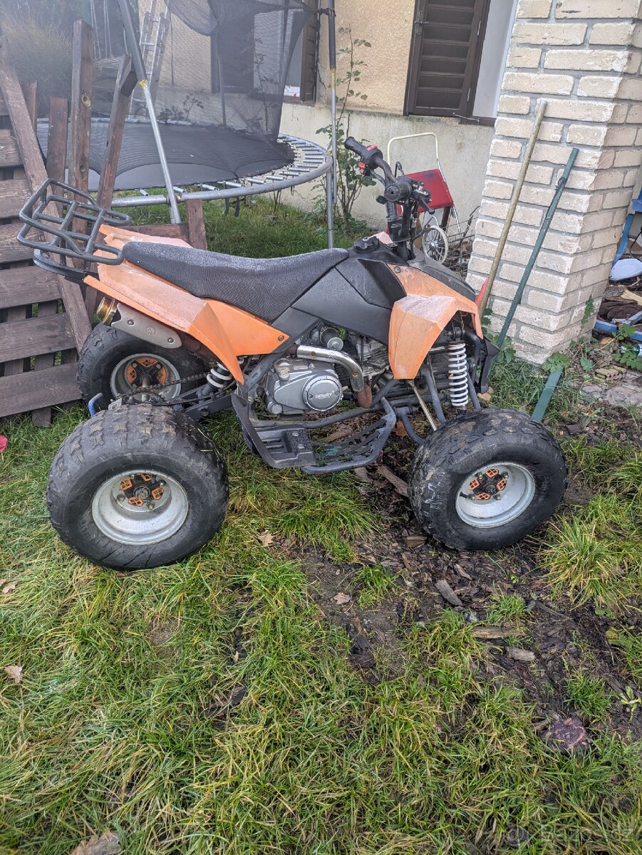 Čtyřkolka HECHT 125