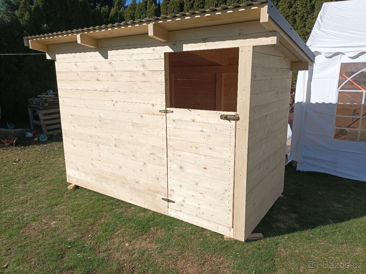 Přístřešek pro kozy, ovce, poníka, kurník...