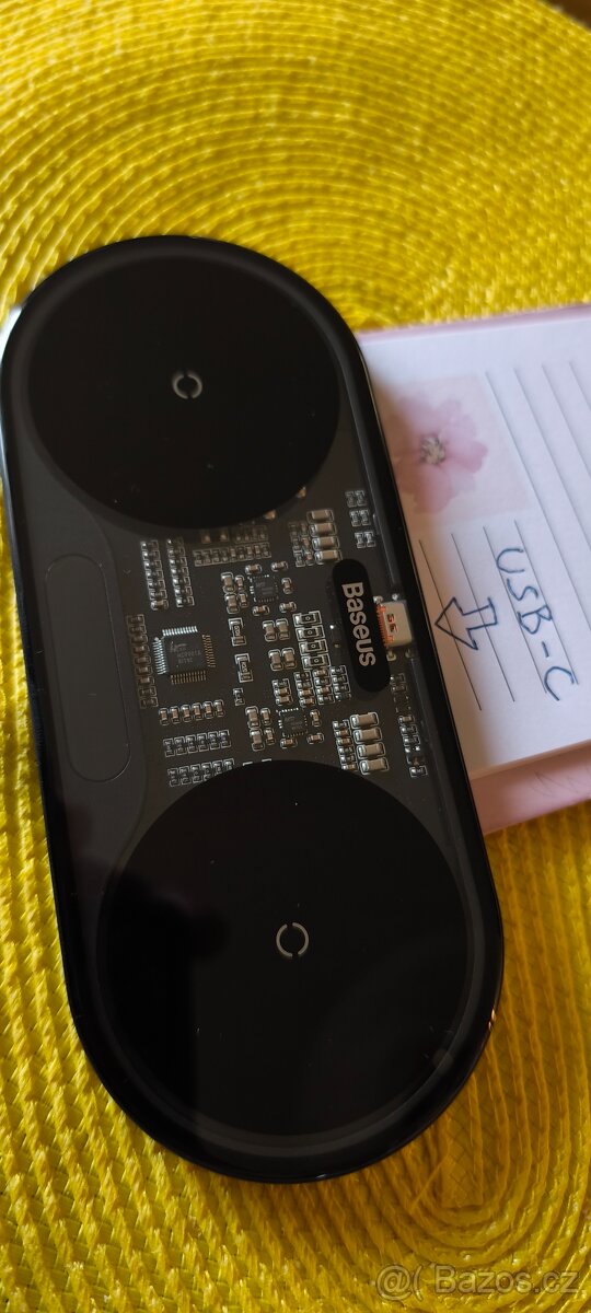 Baseus WXSX010101 Bezdrátová nabiječka 2v1 černá