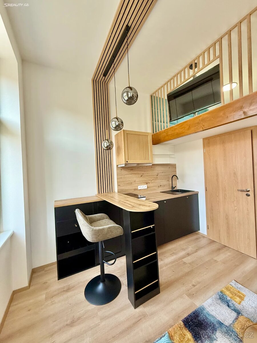 Pronájem bytu 1+kk 17 m² Sokolská, Praha - Nové Město