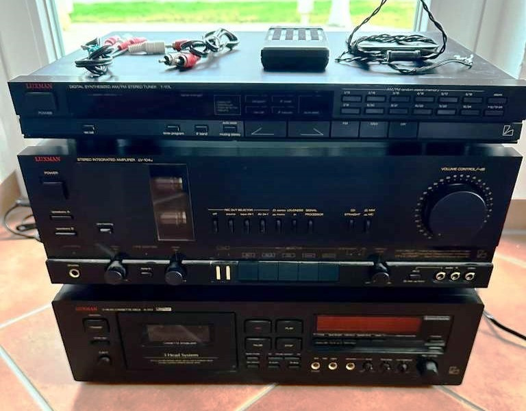 LUXMAN Hi-End set s púvodní cenou okolo 80.000 Kč, top stav