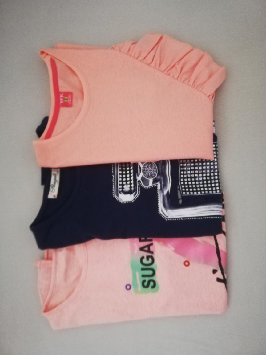 Prodám trička s krátkým rukávem, tílko.