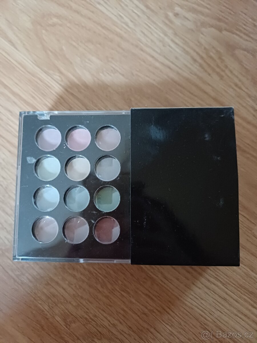 Velká rozkládací make-up sada