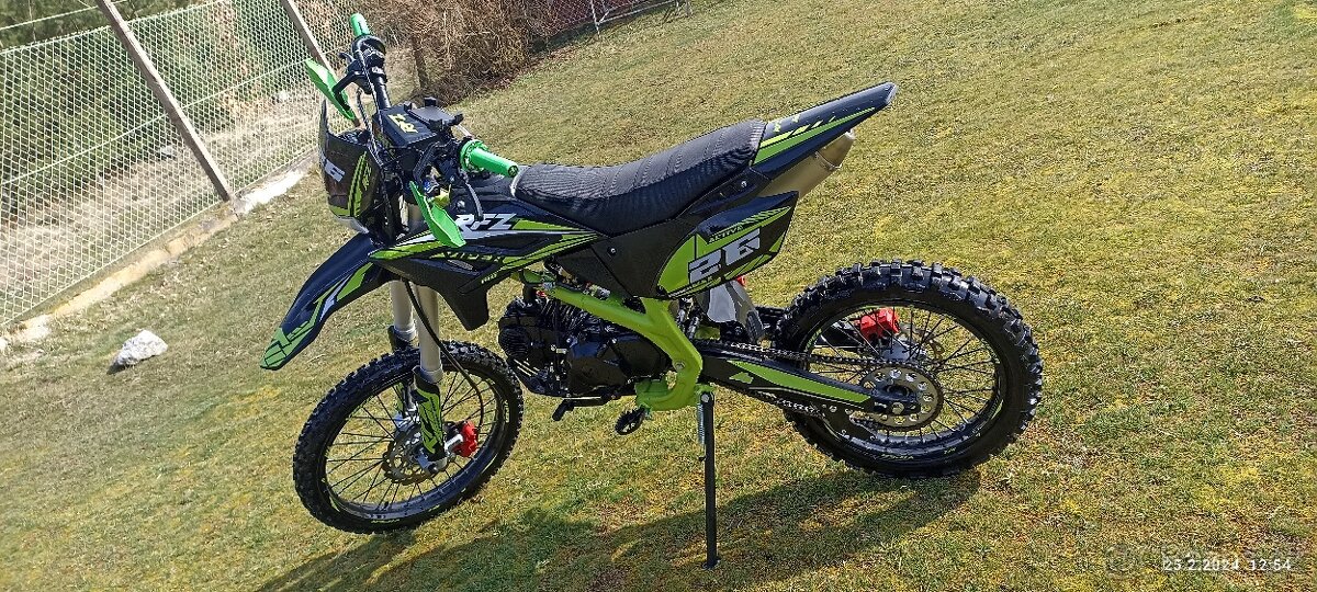 Prodám motorku..140cm manual..