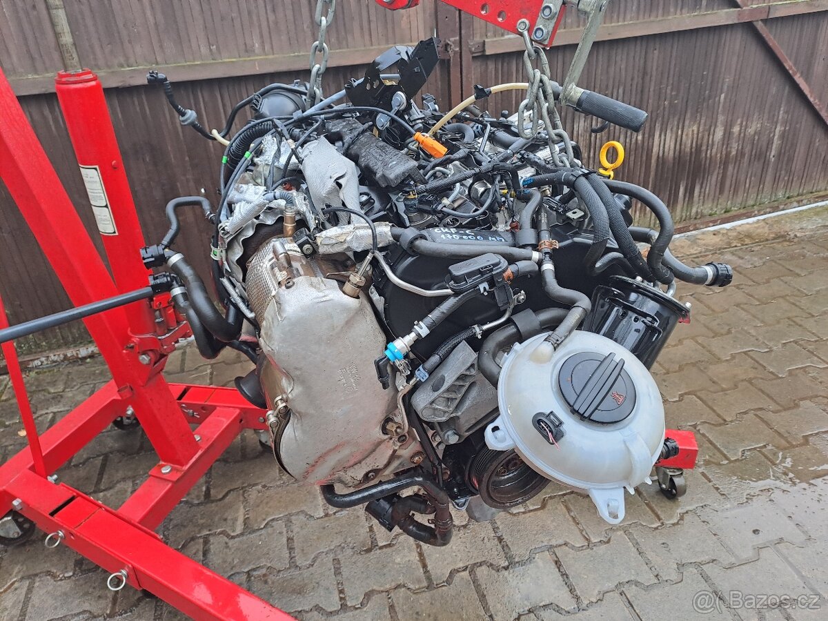 Škoda Octavia III 3 2.0 TDI motor CKF-C