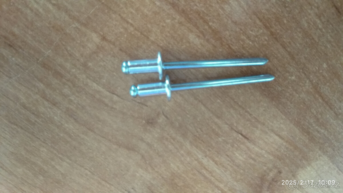 prodám - trhací Al nýty 4 x 8 mm