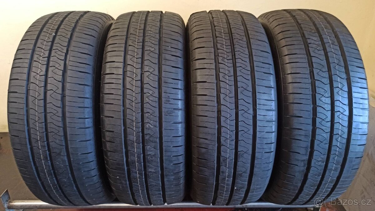 Kumho 235/55 R18 104H 7,5mm