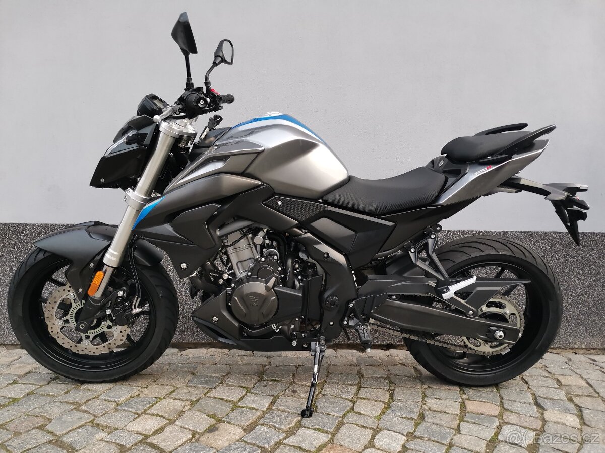 Voge 500