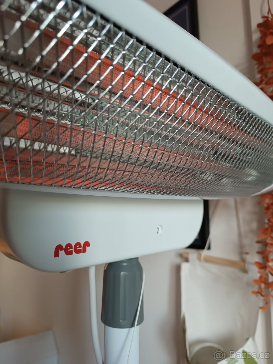 reer 2v1 FeelWell sálavý ohřívač přebalovacího pultu