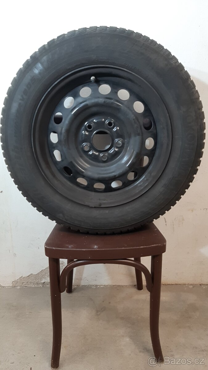 Zimní pneumatiky YOKOHAMA 215/60 R16 V905