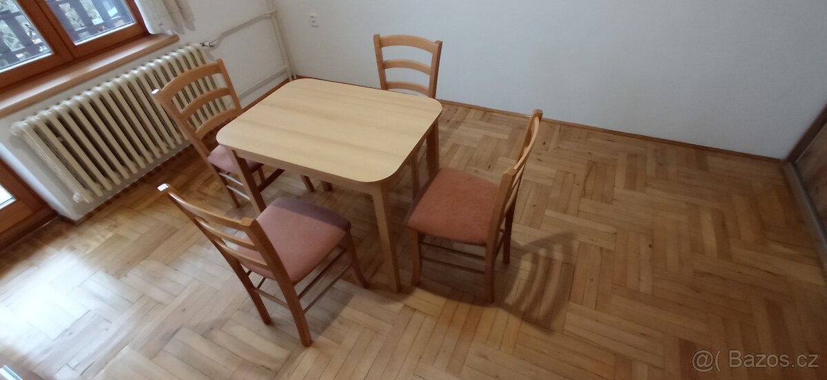 Stůl + 4 židle