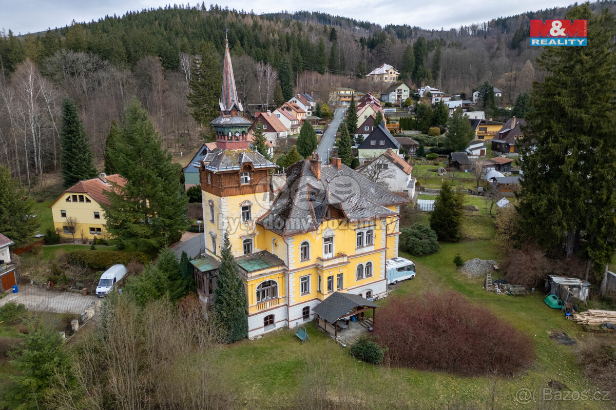 Prodej rodinného domu, 800 m2, Jeseník, ul. Skupova