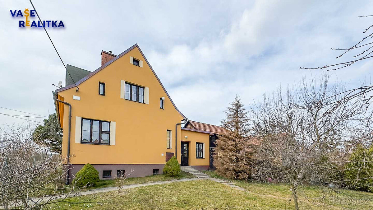 Prodej, rodinný dům, Komárno