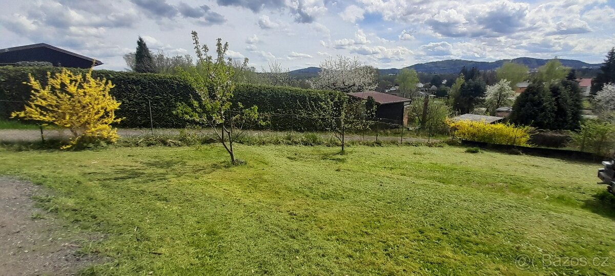 Zahrada s chatou pozemek 590m2 elektřina