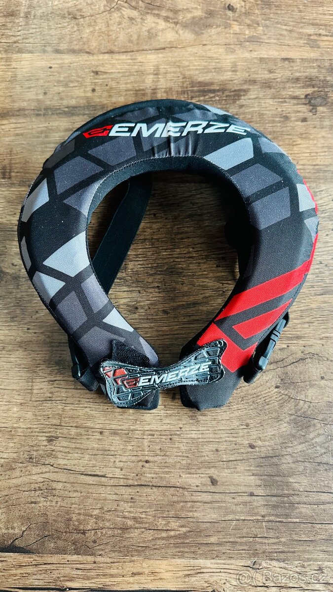 Dětský krční chránič Emerze EM12 black/graphite