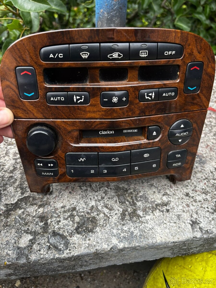 Rádio +ovladaci panel peugeot 607