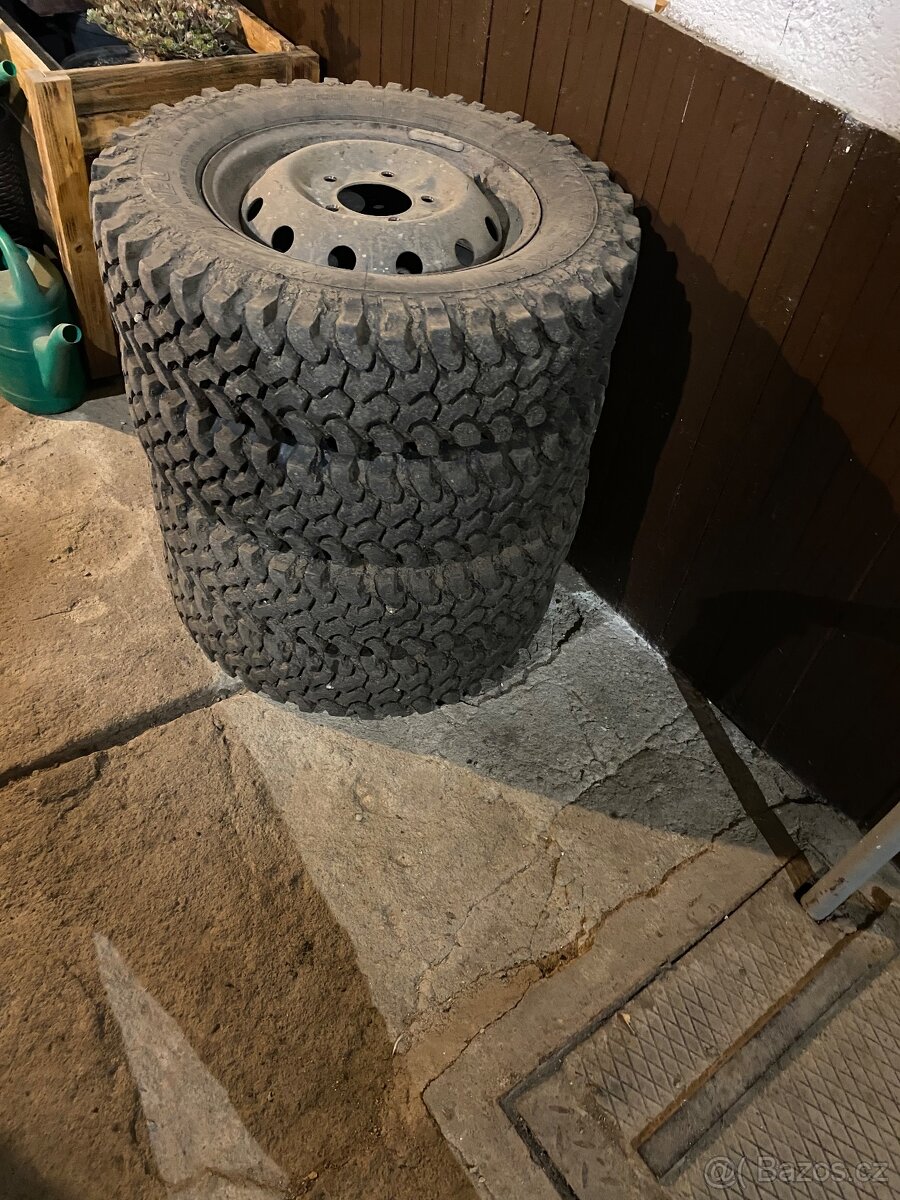 Kola sundané z lada niva