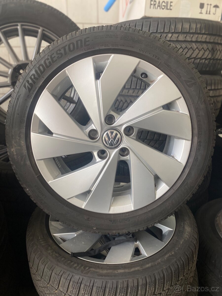 5x112 R17 6,5J ET46 Volkswagen Belmond + 205/50 R17