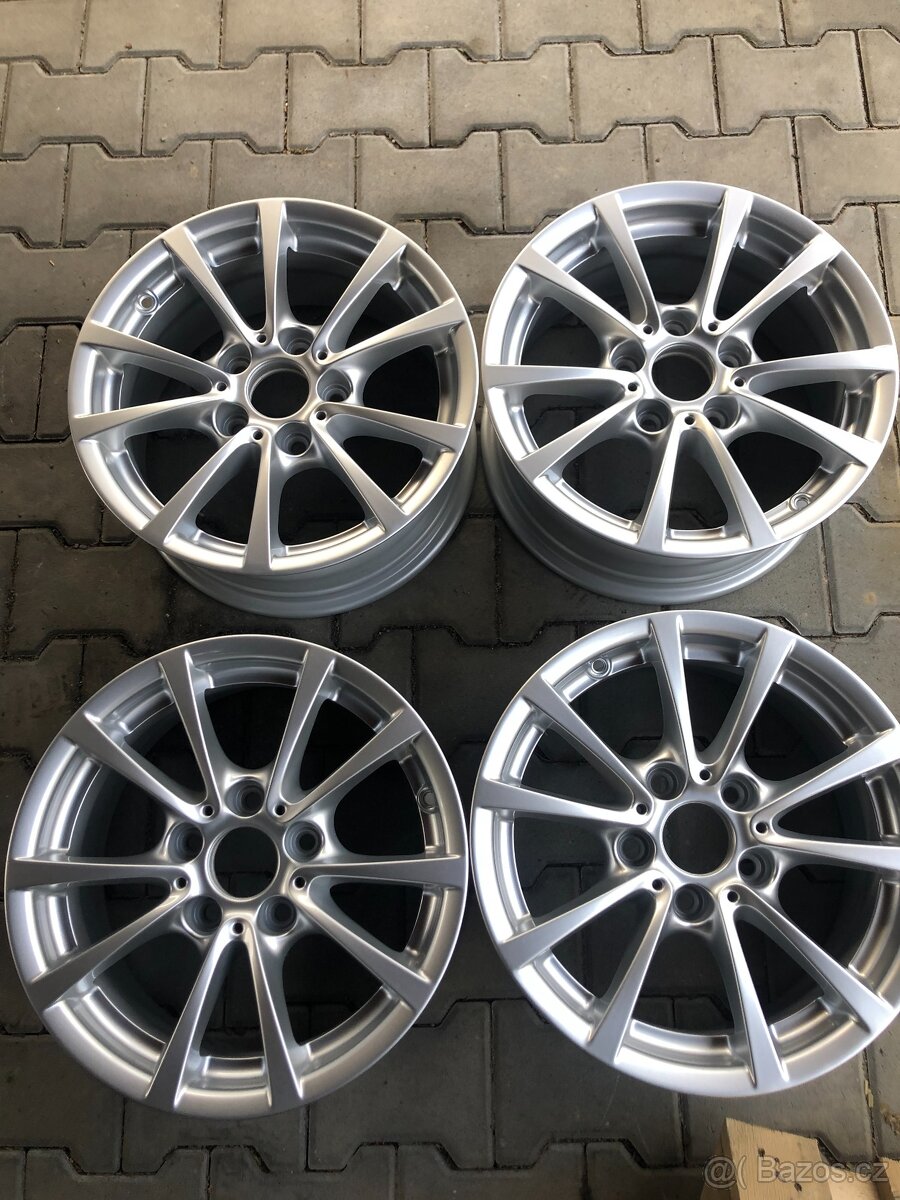 Alu kola R16 Bmw F30