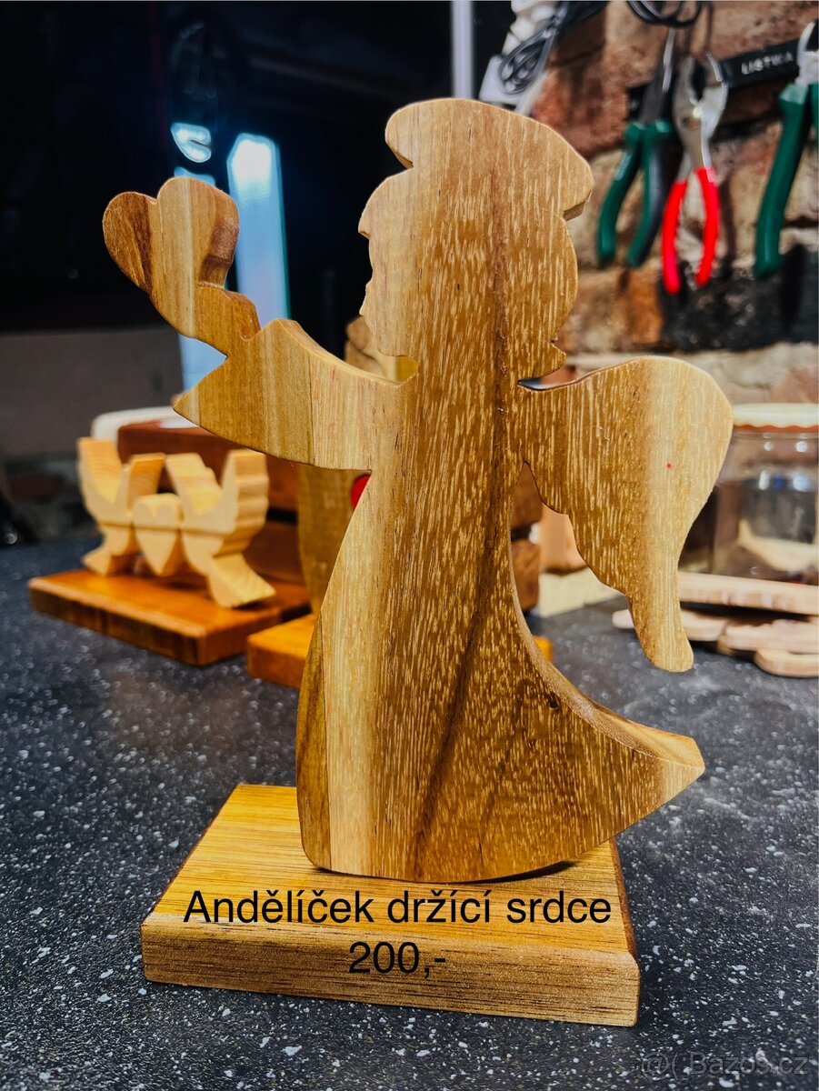 Vyřezávané dekorace