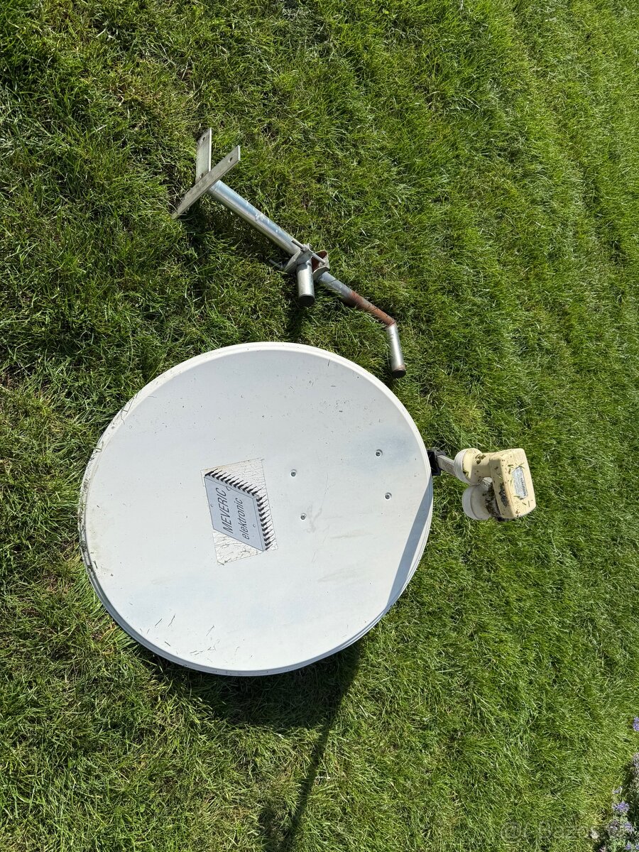 Satelitní parabola + držák + LNB Inverto
