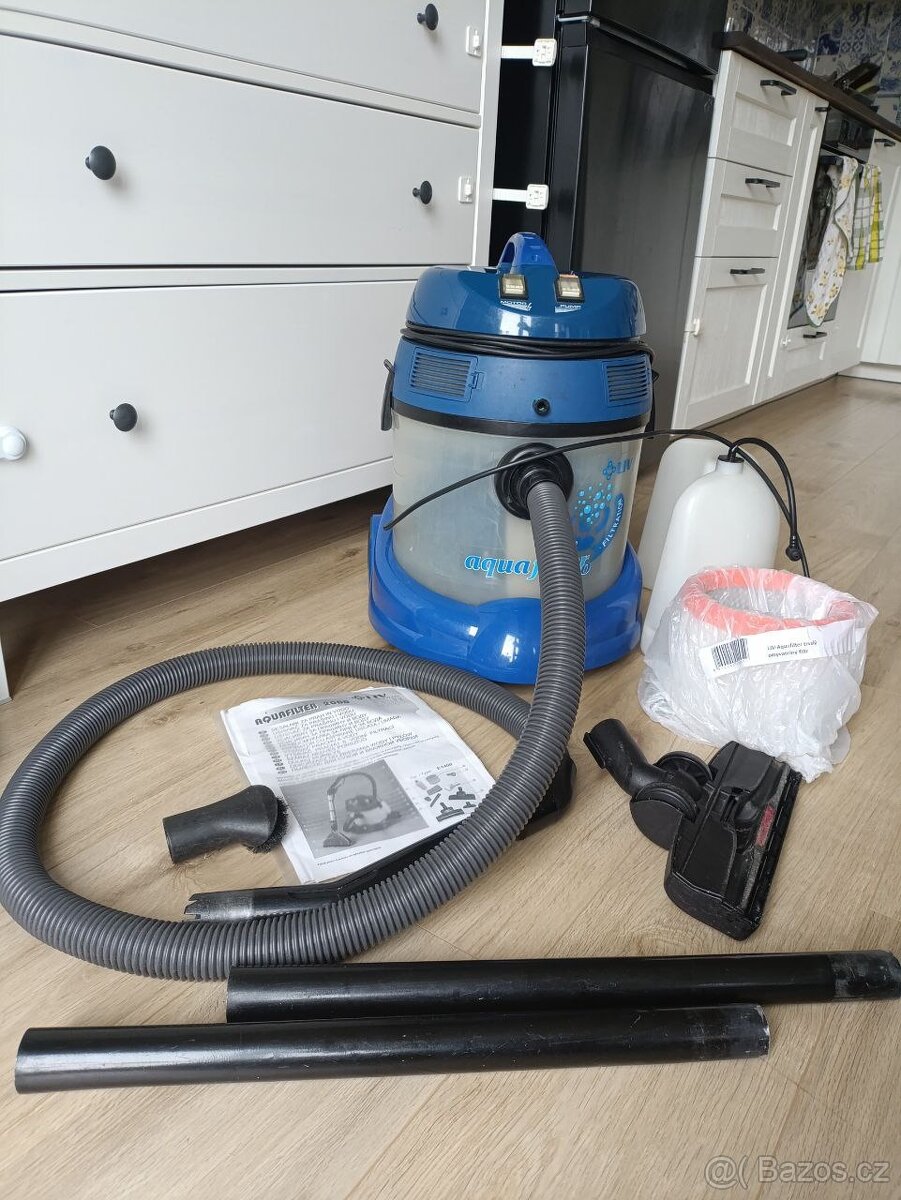 Vysavač LIV Aquafilter 2000 s vodní filtrací