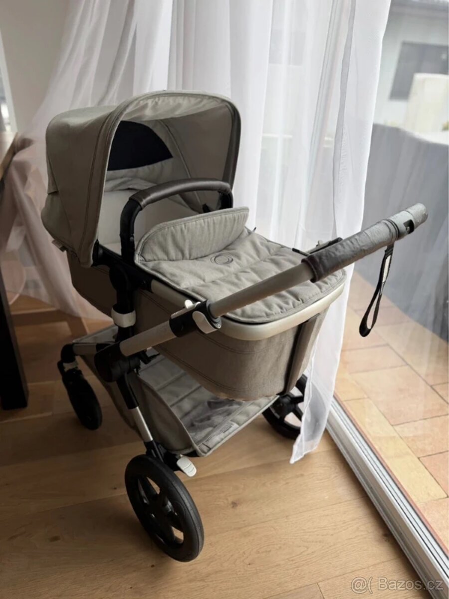 Bugaboo Fox2 Mineral / Alu Light grey