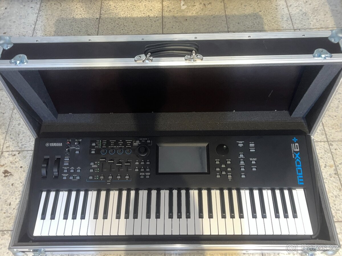 YAMAHA MODX6+