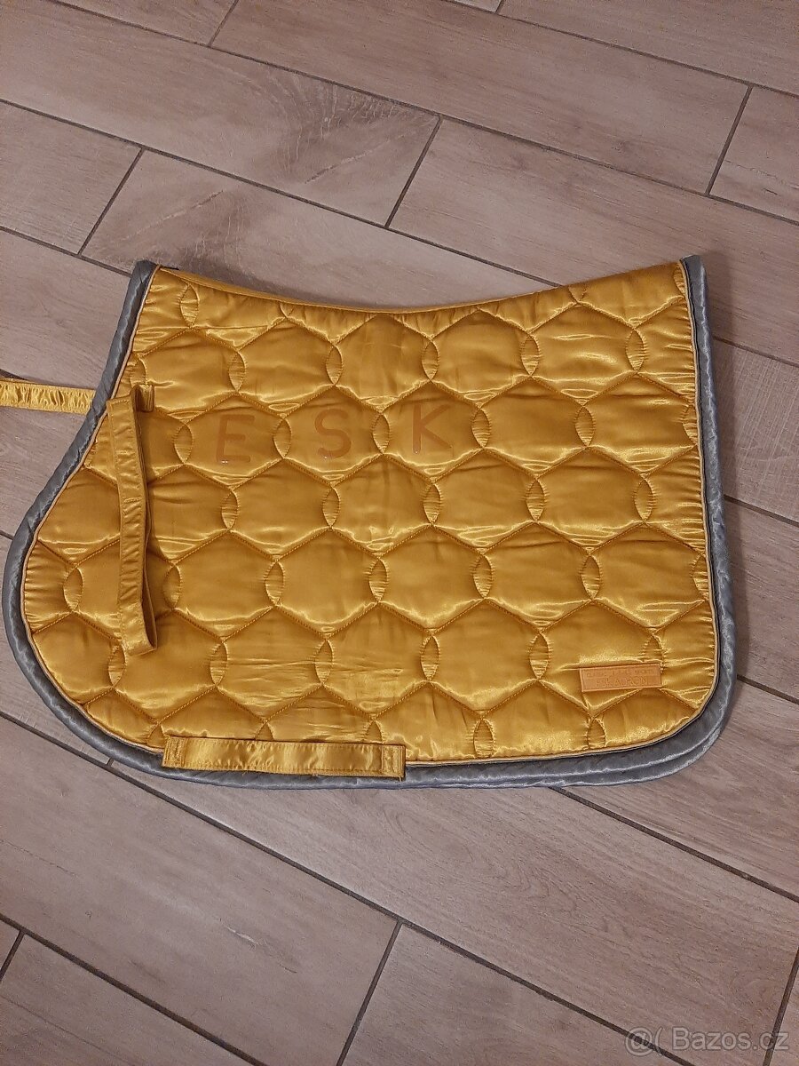 Eskadron podsedlovka- žlutá