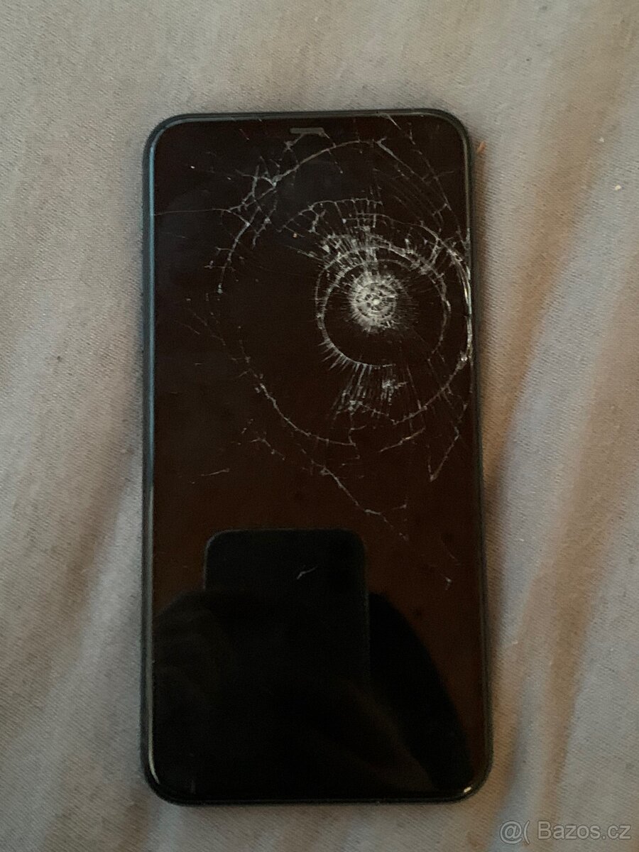 iPhone na náhradní díly