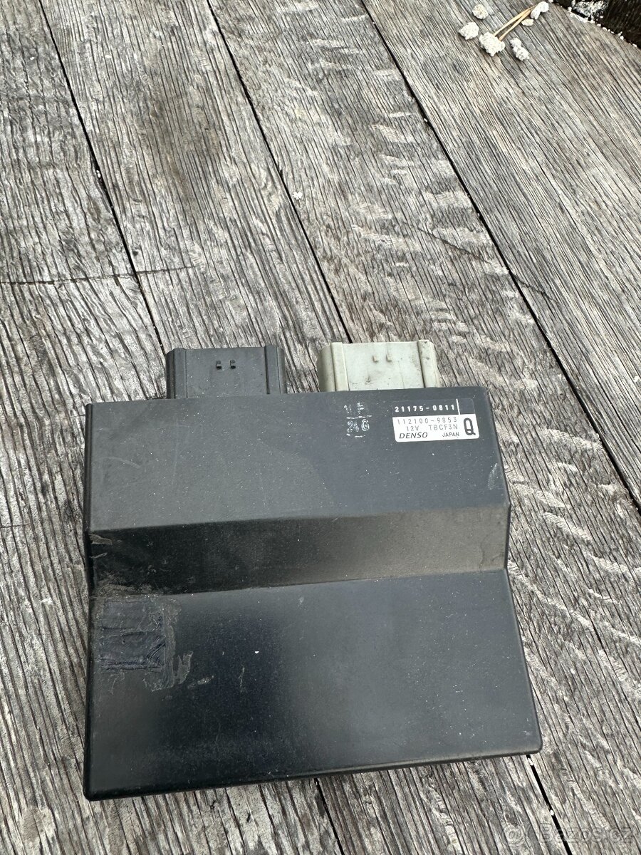 Řídící jednotka Kawasaki ZX6r