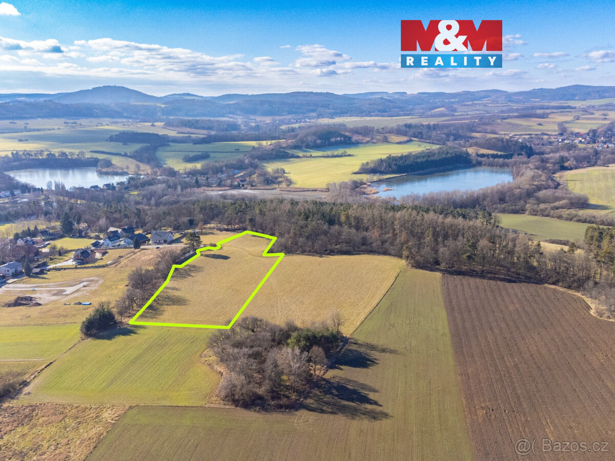 Prodej louky, 11767 m², Benešov