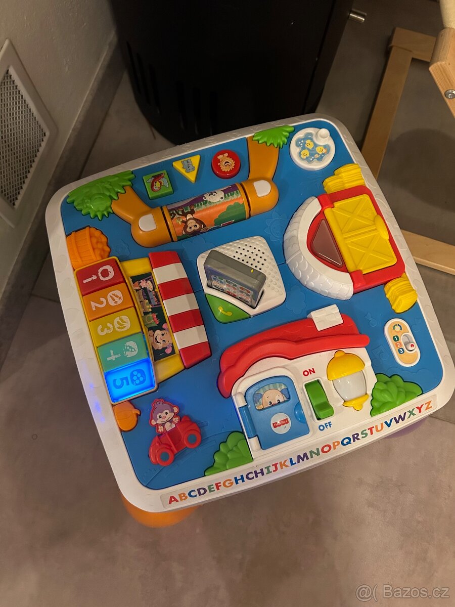 Fisher price stoleček