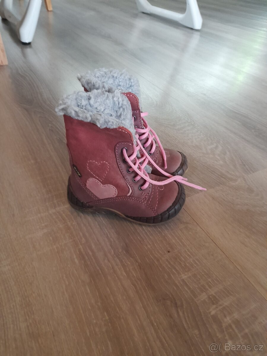 Zimní boty pro holčičku FARE vel. 20.