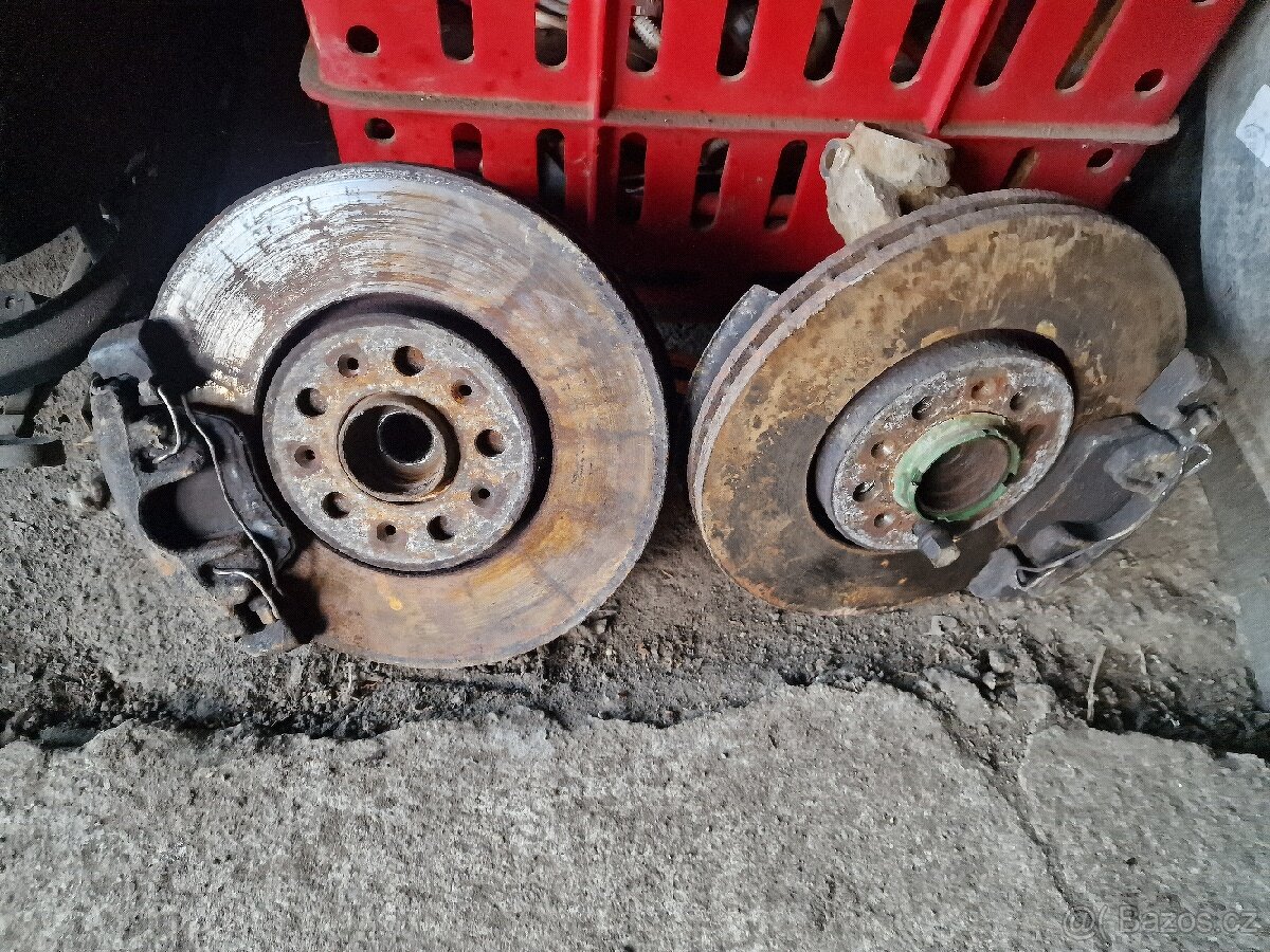 ŠKODA OCTAVIA 1 BRZDY 288MM