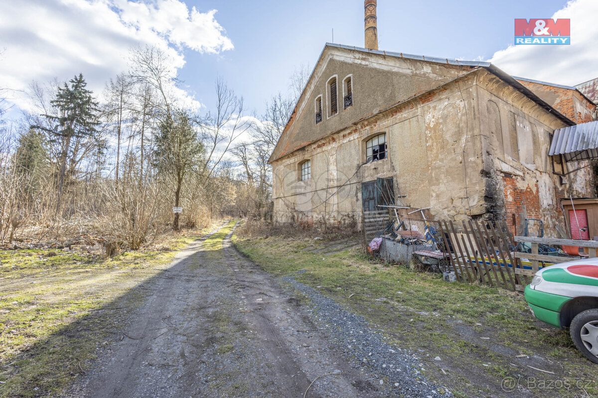 Pronájem skladu, 261 m², Česká Kamenice