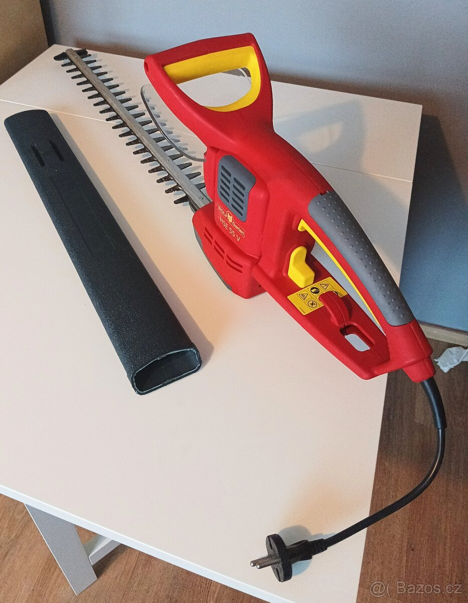 Elektrické stříhací zahradní nůžky