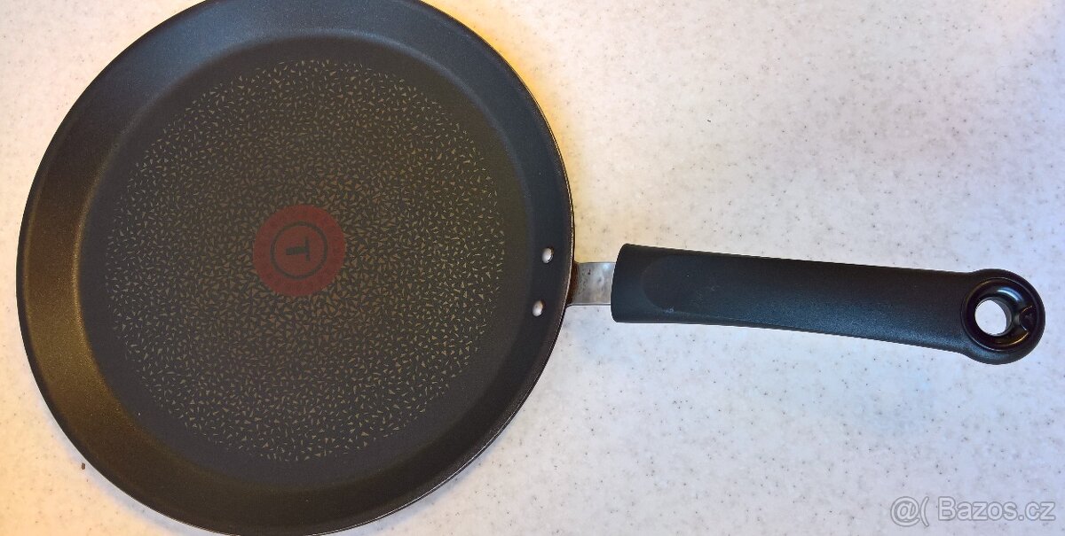 Pánev na palačinky TEFAL EXCELLENCE 25 cm