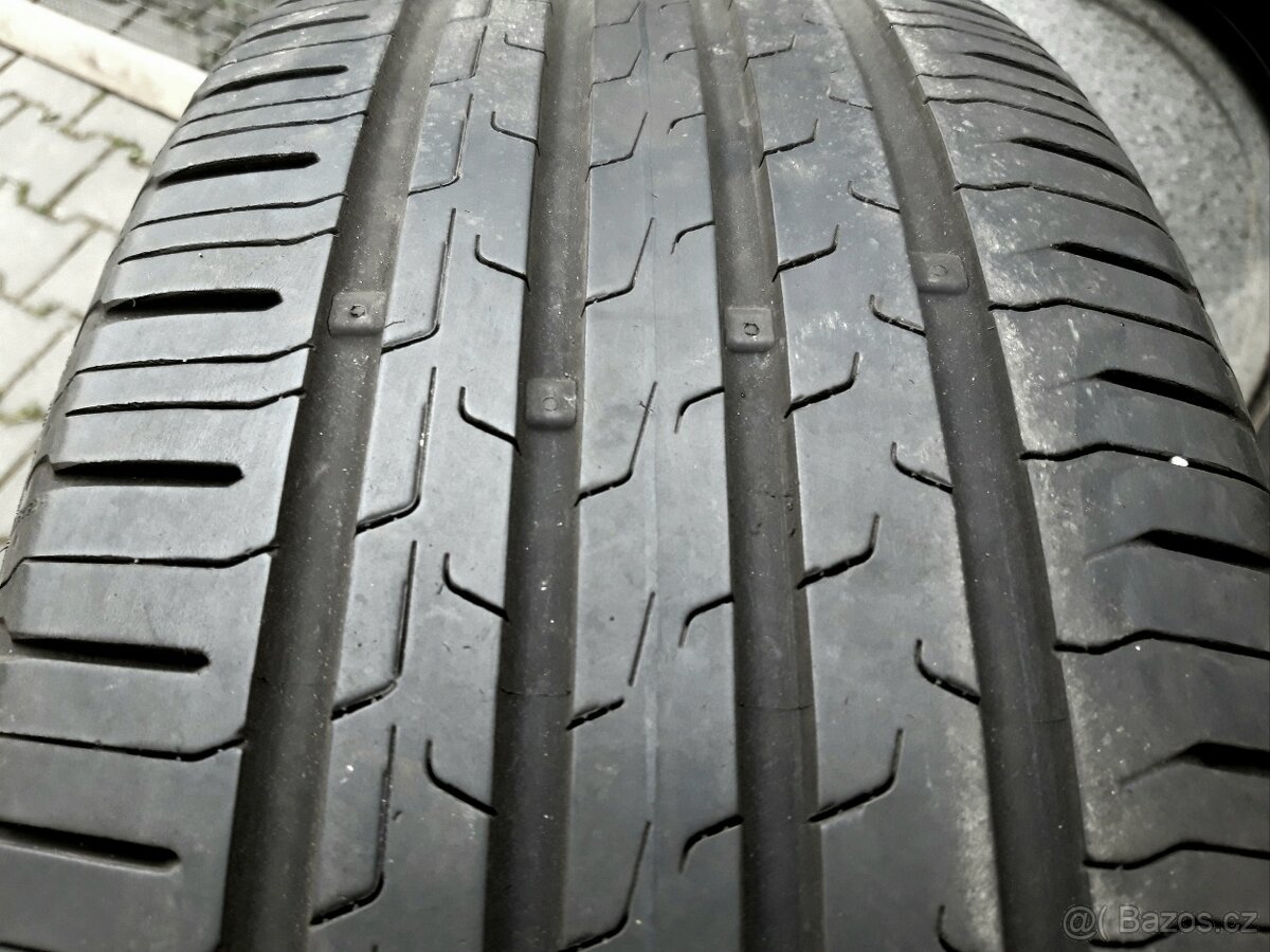 Sada letních pneu 235/55 R19 Continental