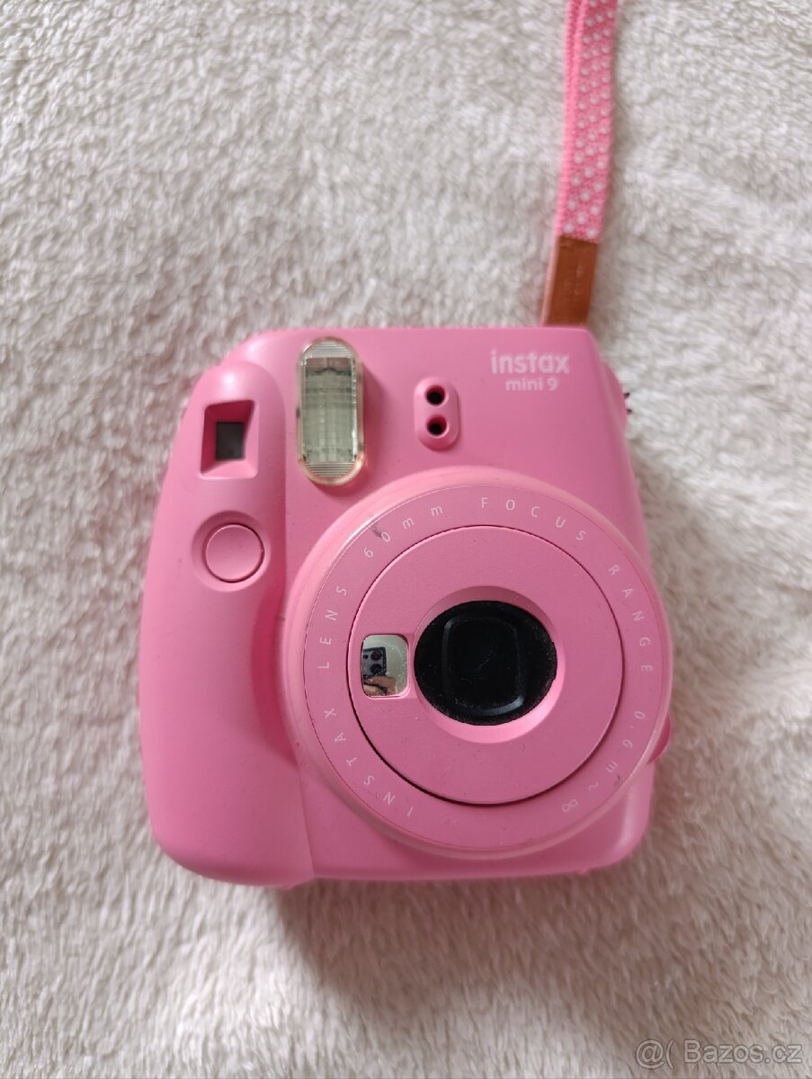 Fotoaparát FujiFilm Instax Mini 9