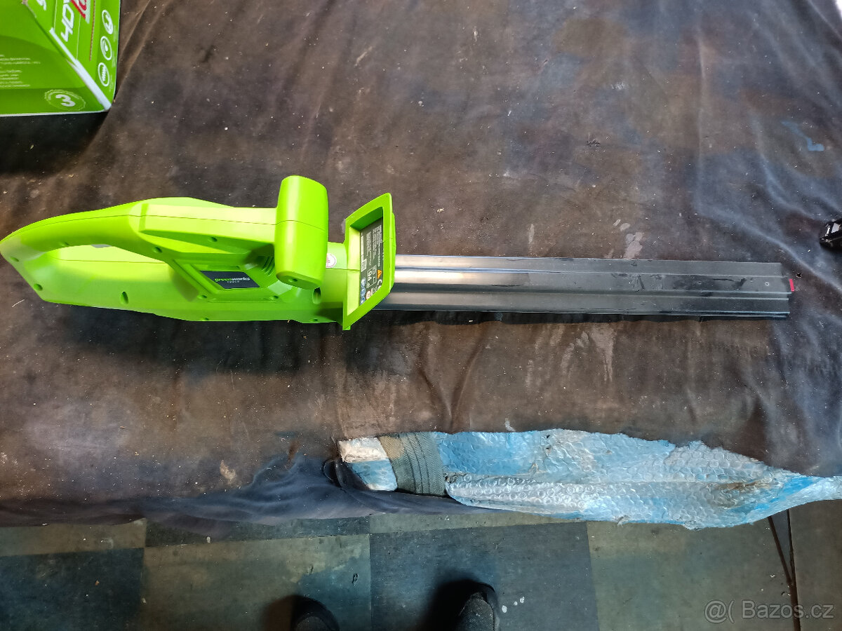 Plotové nůžky Greenworks