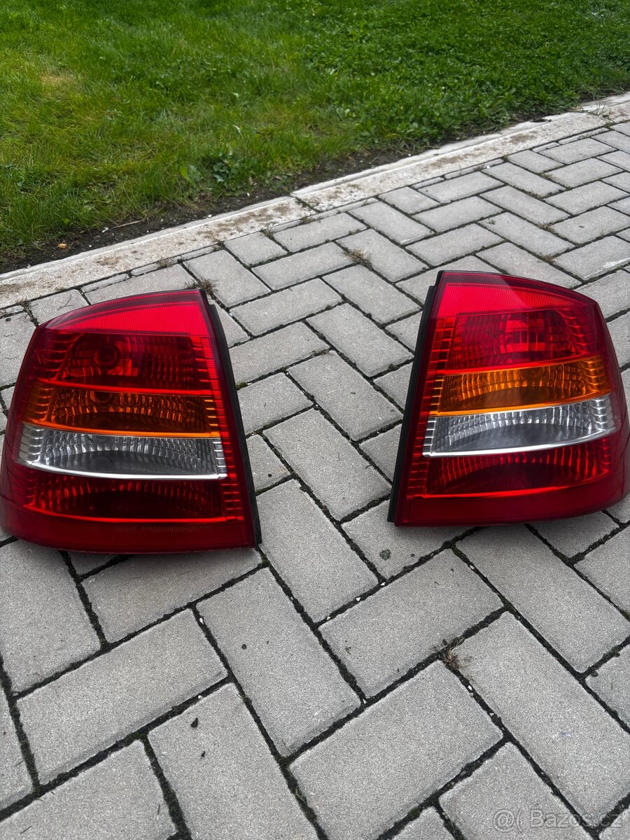 Světla Opel Astra G