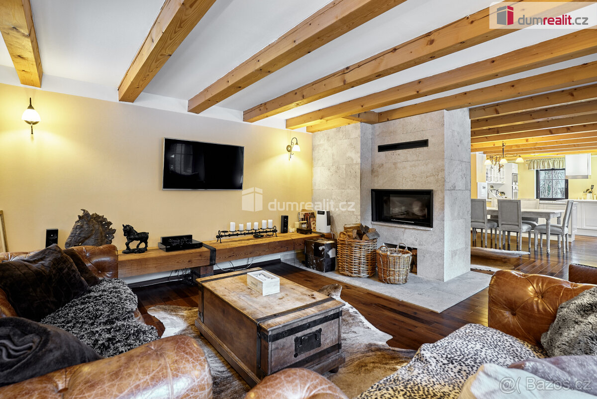 Dům s investiční příležitostí na pozemku 6.666 m2 v Krušných