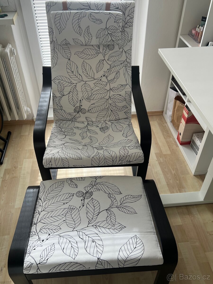 Křeslo Ikea Poang s podnožkou