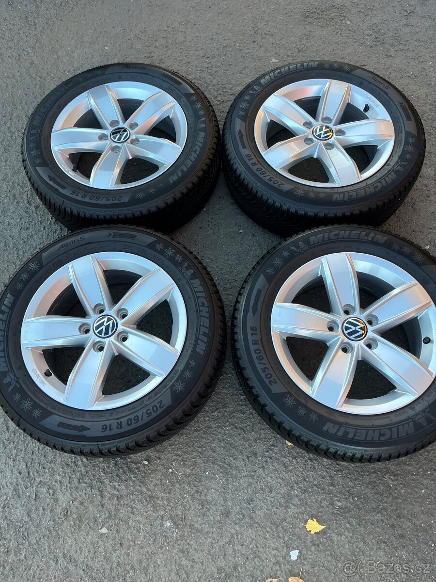 Zimní pneu+alu disky org. VW Caddy 16’