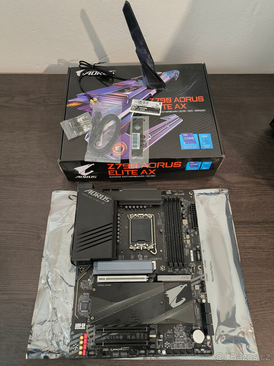 GIGABYTE Z790 AORUS ELITE AX